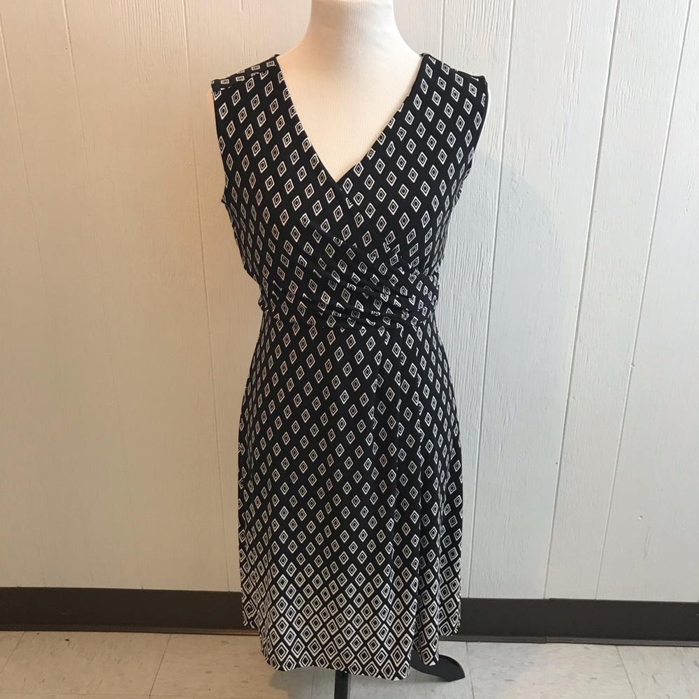 NWT WHBM Diamond Print Matte Jersey Dress - Size 4